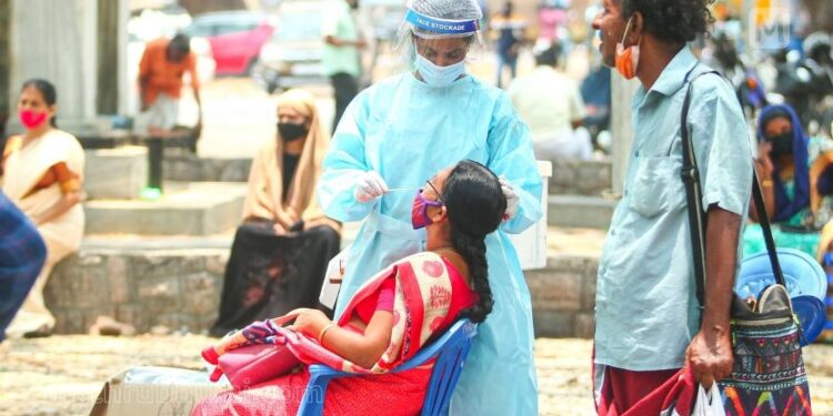 13,270-പേര്‍ക്ക്-കോവിഡ്-സ്ഥിരീകരിച്ചു;-147-മരണം,-പോസിറ്റിവിറ്റി-നിരക്ക്-11.79%