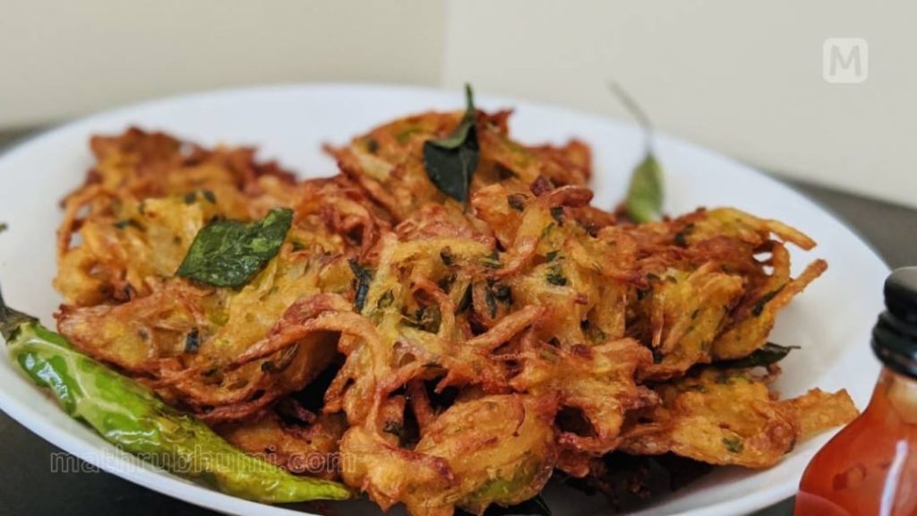 ചായയ്ക്ക്-നല്ല-മൊരിഞ്ഞ-ഉള്ളിവട