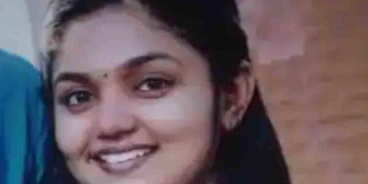 വള്ളിക്കുന്നത്തെ-സുചിത്രയുടെ-ആത്മഹത്യ;-അന്വേഷണ-ചുമതല-ചെങ്ങന്നൂർ-ഡിവൈഎസ്പിക്ക്
