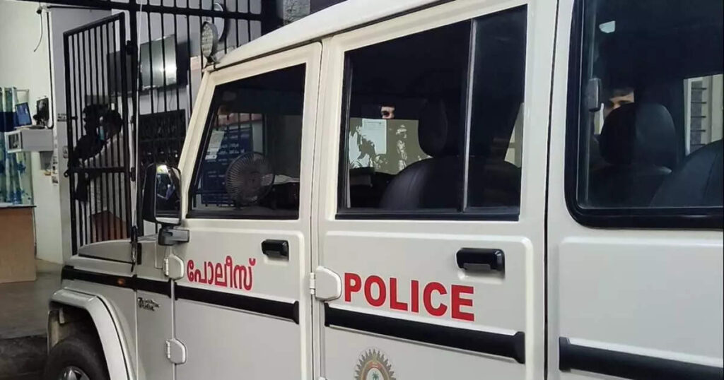 ആര്-പറഞ്ഞു-ഇവിടെ-കാര്‍-പാര്‍ക്ക്-ചെയ്യാന്‍?-യുവാവിന്-നേരെ-10-അംഗ-സംഘം-വെടിയുതിര്‍ത്തു