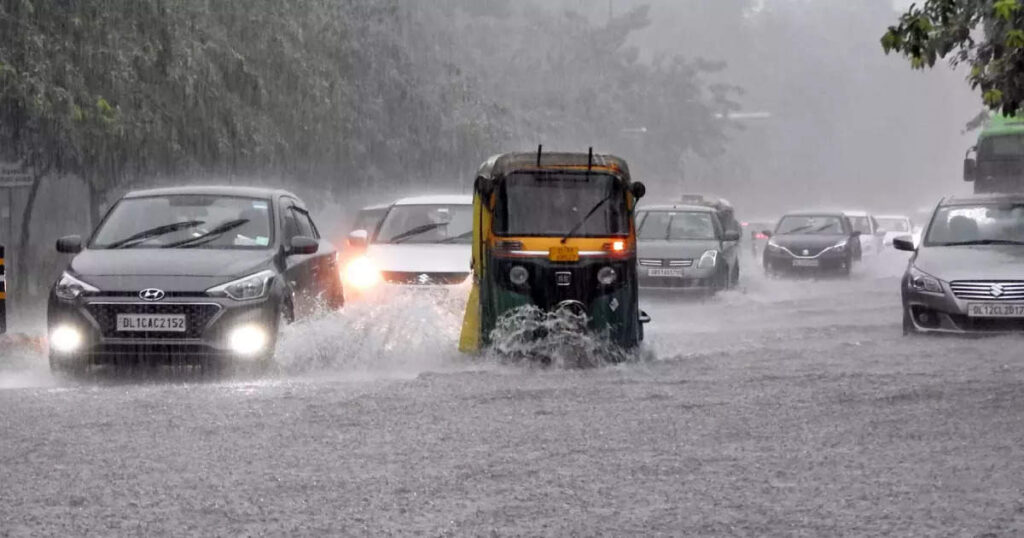 ശക്തമായ-മഴയെത്തും,-രണ്ട്-ജില്ലകളിൽ-യെല്ലോ-അലേർട്ട്;-രാവിലെ-മഴയ്ക്ക്-സാധ്യത-ഈ-ജില്ലകളിൽ