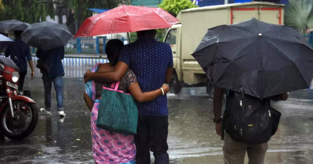ന്യൂനമർദ്ദം;-ഇന്ന്-രണ്ട്-ജില്ലകളിൽ-ഓറഞ്ച്-അലേർട്ട്,-നാലിടത്ത്-യെല്ലോ-അലേർട്ട്;-ഇടിയോടുകൂടിയ-അതിശക്തമായ-മഴയെത്തും