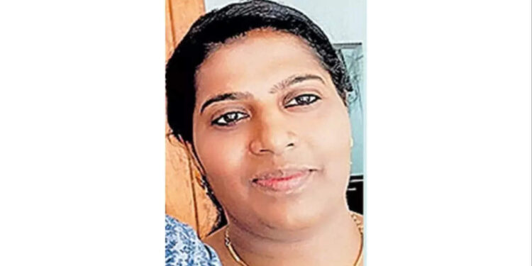 മലയാളി-യുവതി-കുവെെറ്റിൽ-കെട്ടിടത്തിൽ-നിന്ന്-വീണ്-മരിച്ചനിലയിൽ